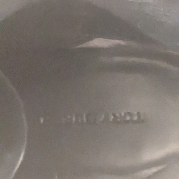 Gorgeous Tory Burch Signature Black Boots, Size 7.5 - Picture 8 of 8